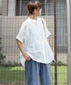 オフホワイト