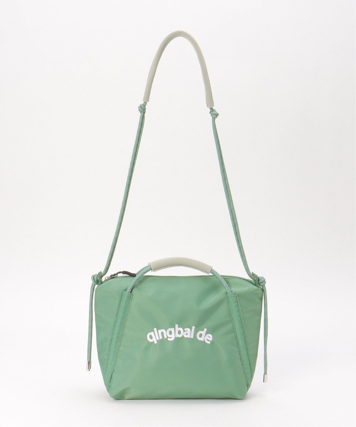 ミントグリーン