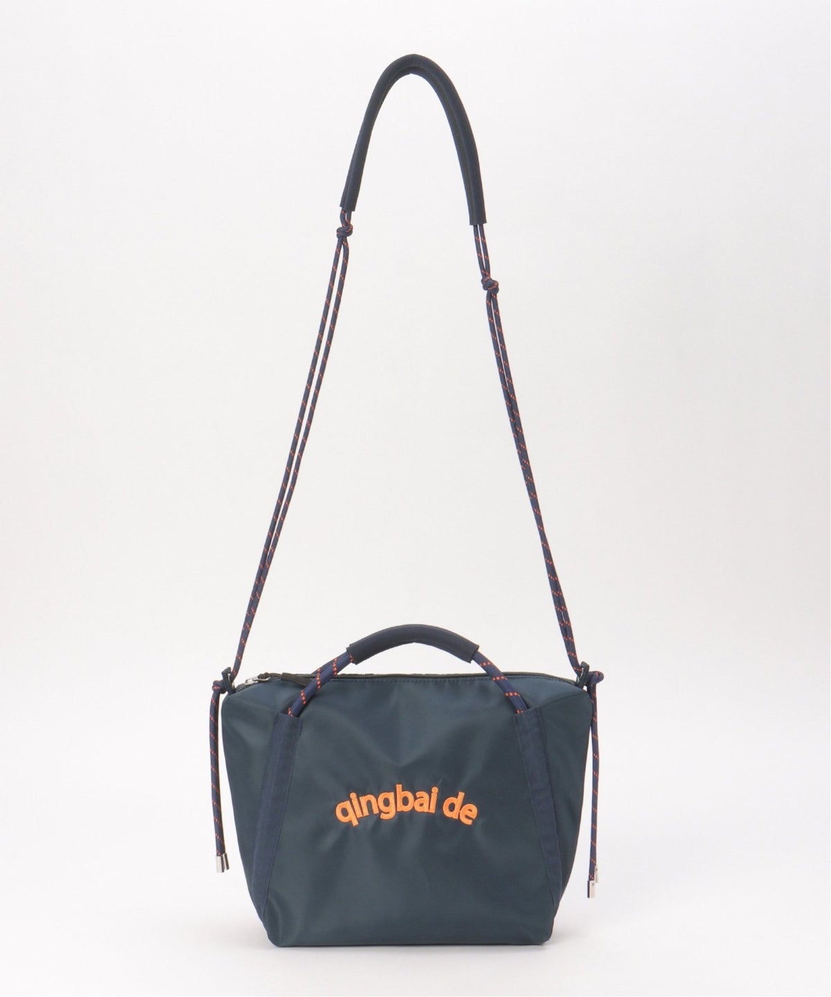 ネイビーブルー