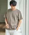 ベージュ