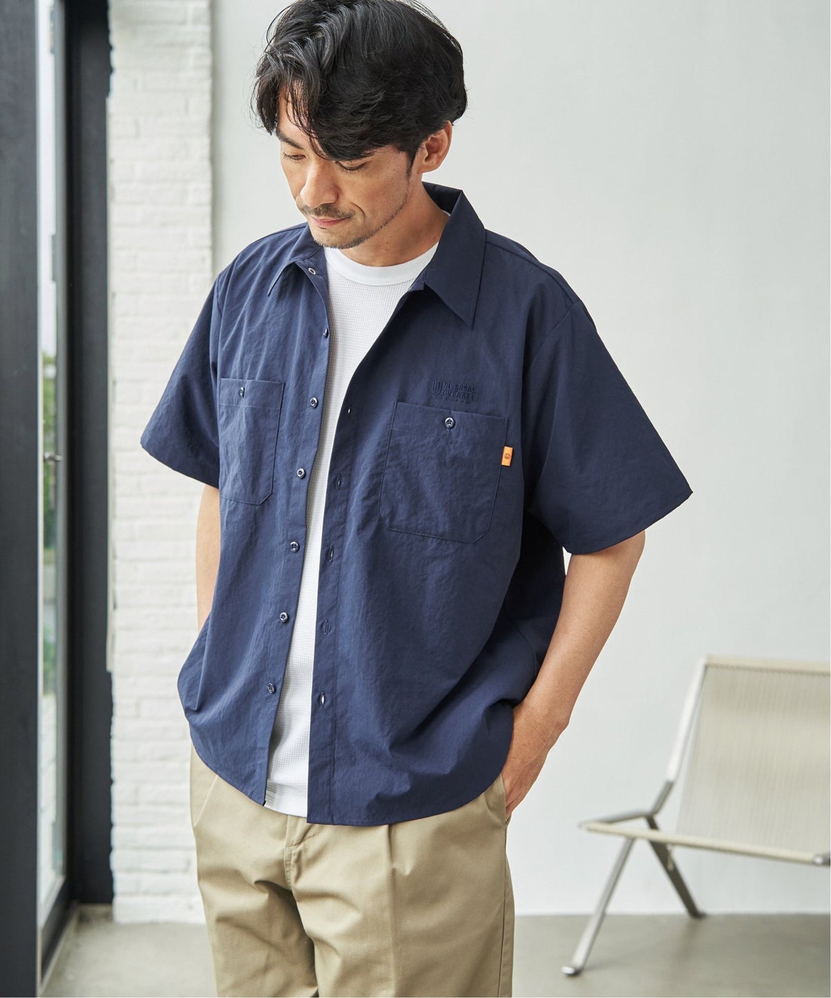 ダークネイビー