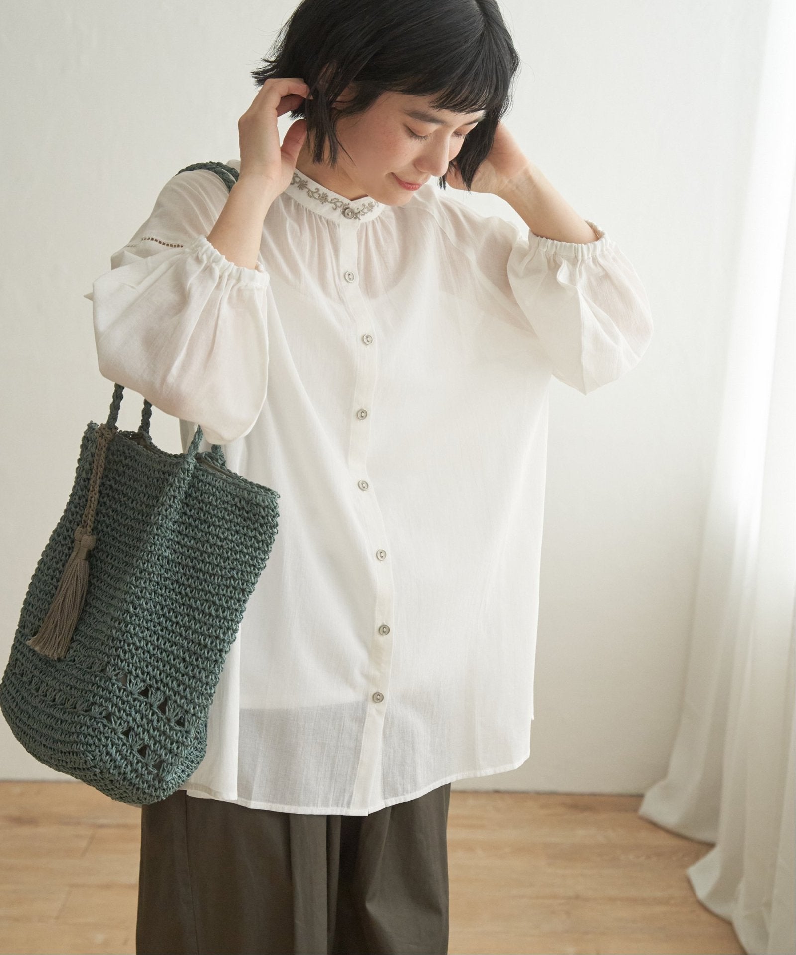 エクリュ 刺繍ギャザーチュニック,LBC| TOKYO DESIGN CHANNEL
