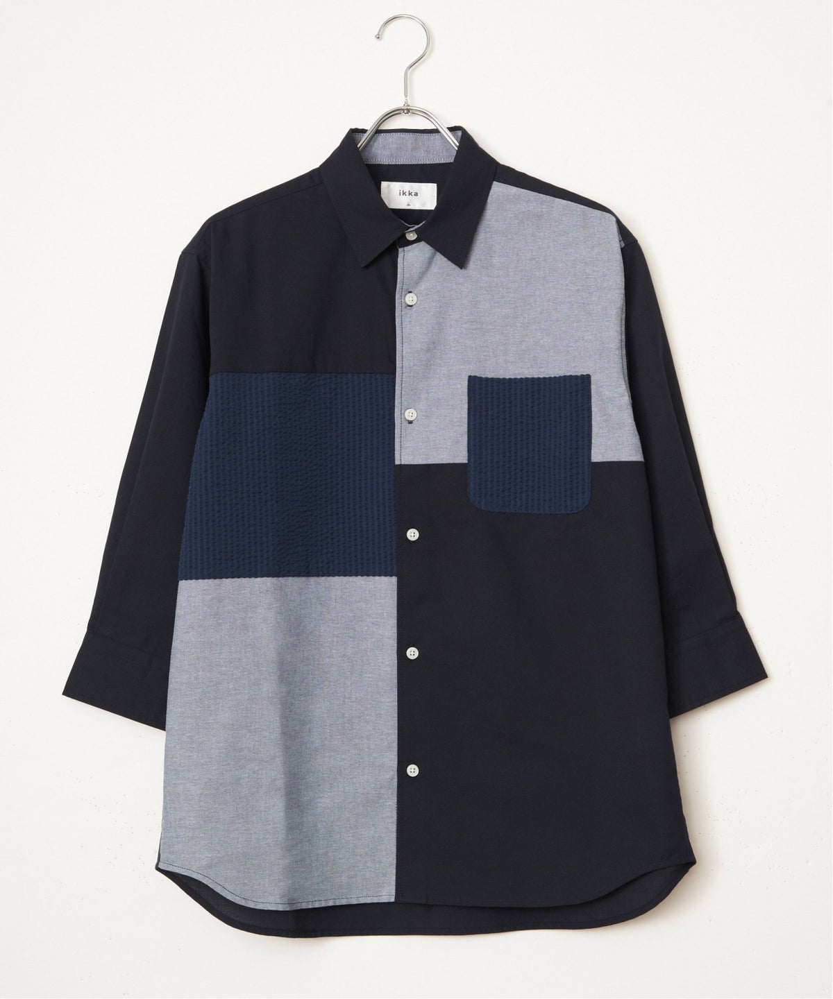 ネイビーブルー