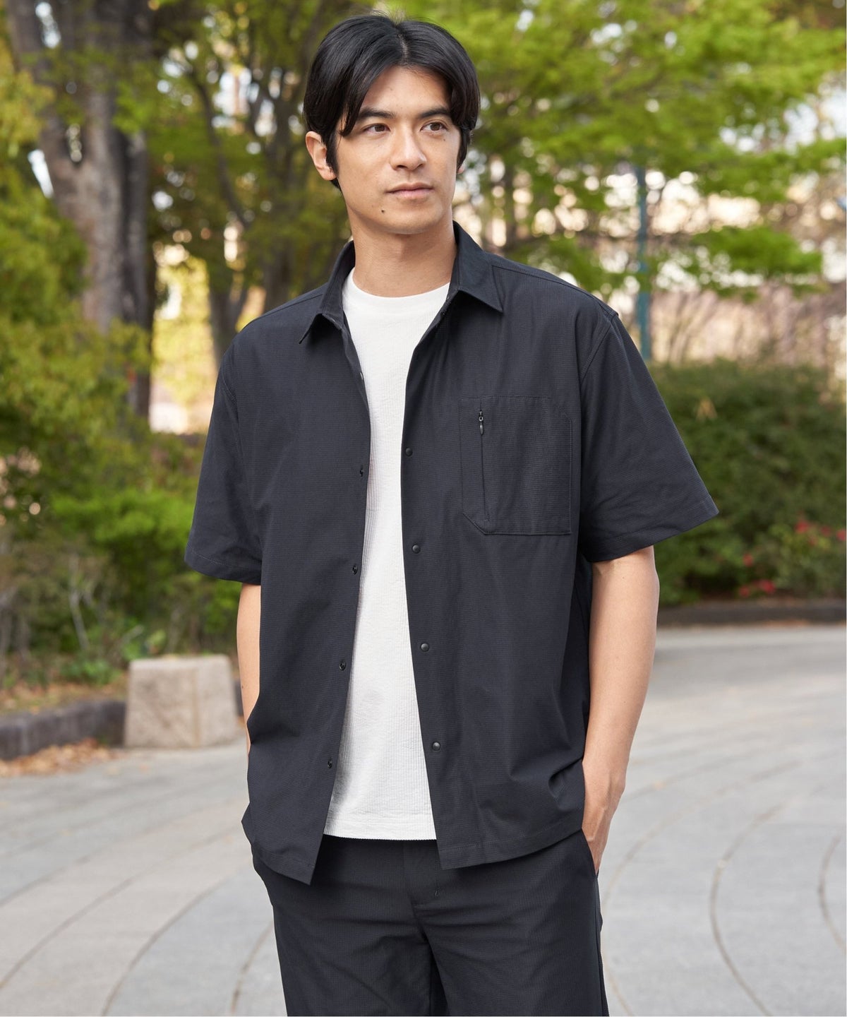 ネイビーブルー