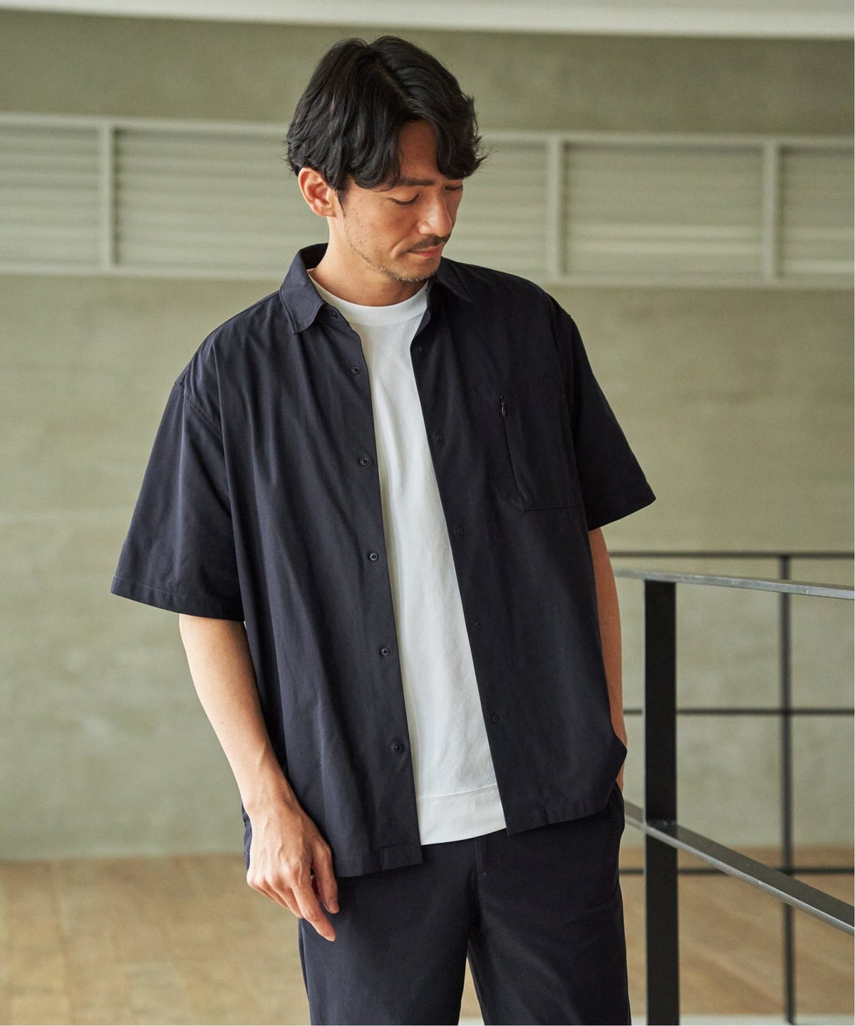 ネイビーブルー