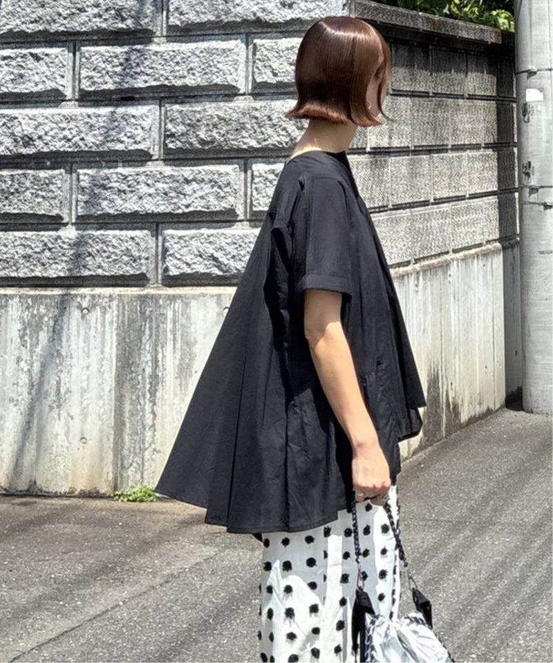 ブラック