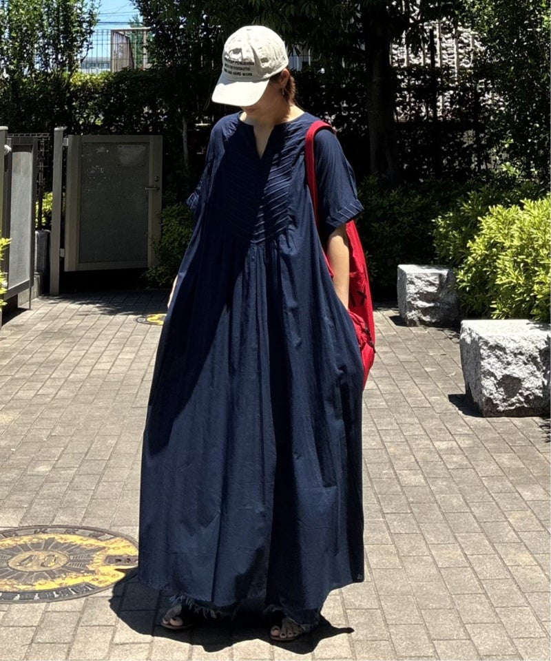 ネイビーブルー