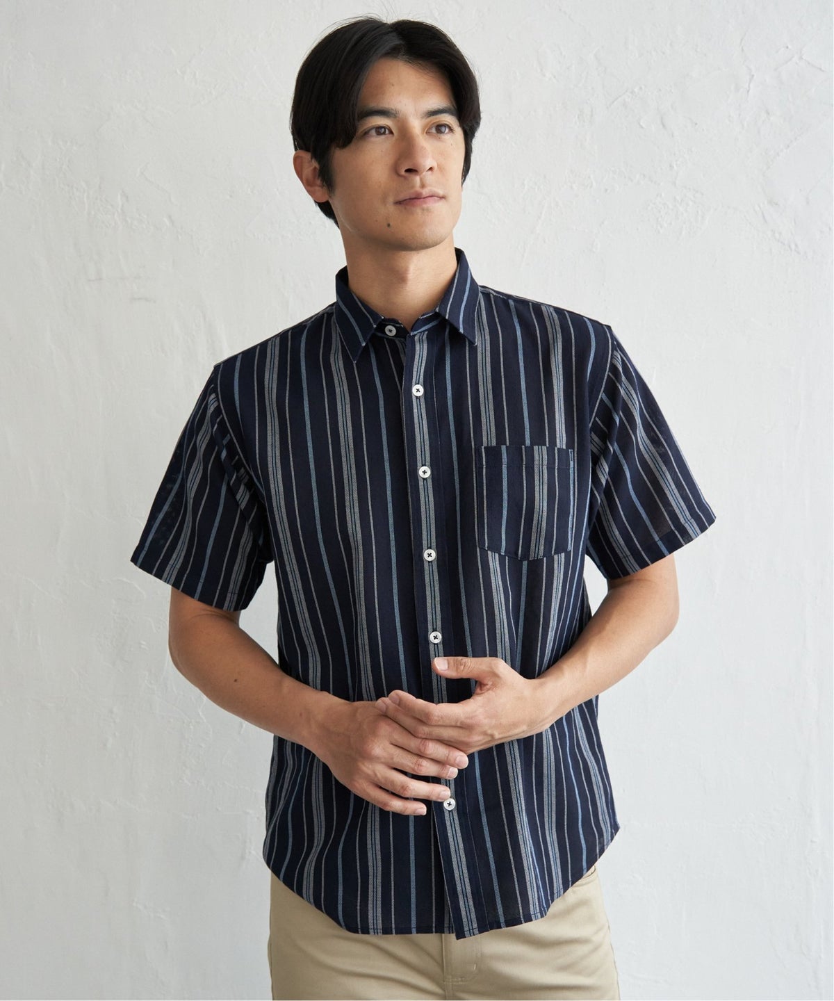 ネイビーブルー