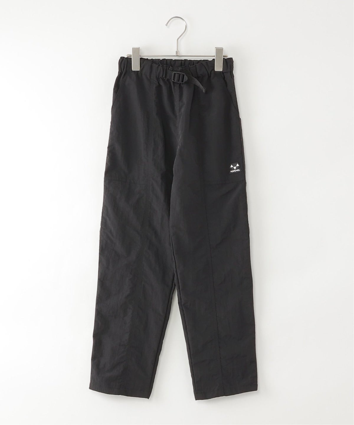 ブラック