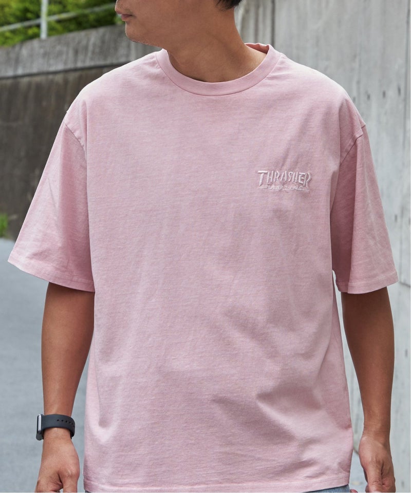 ピンク