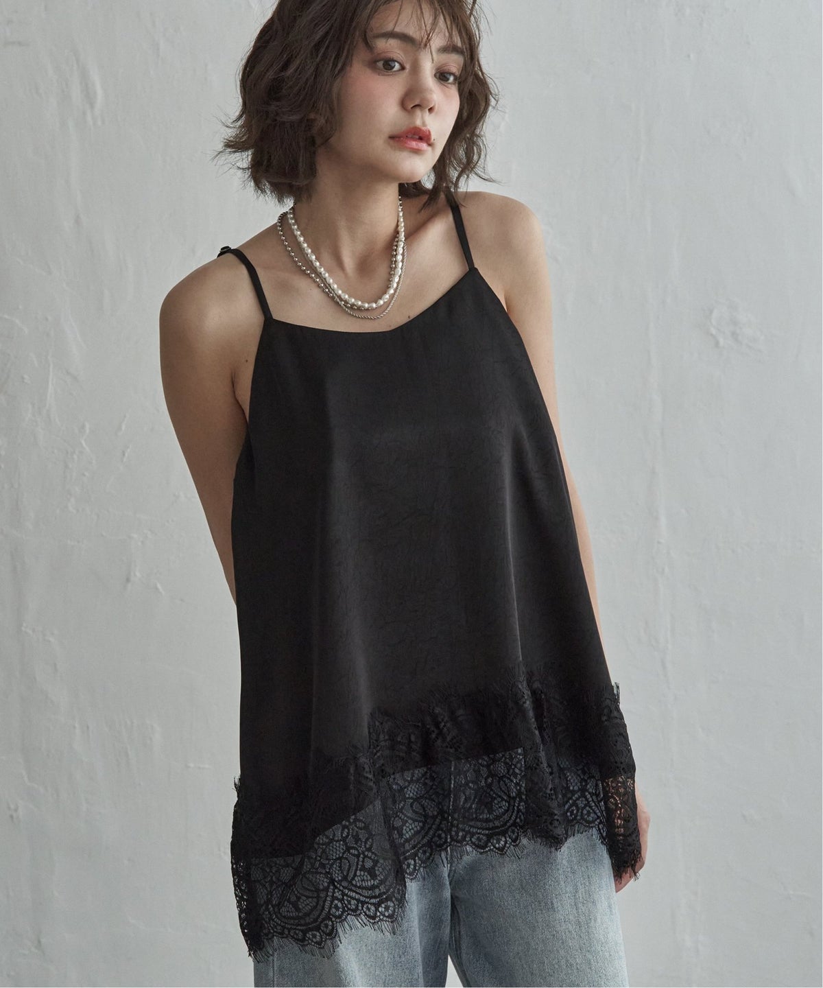 ブラック