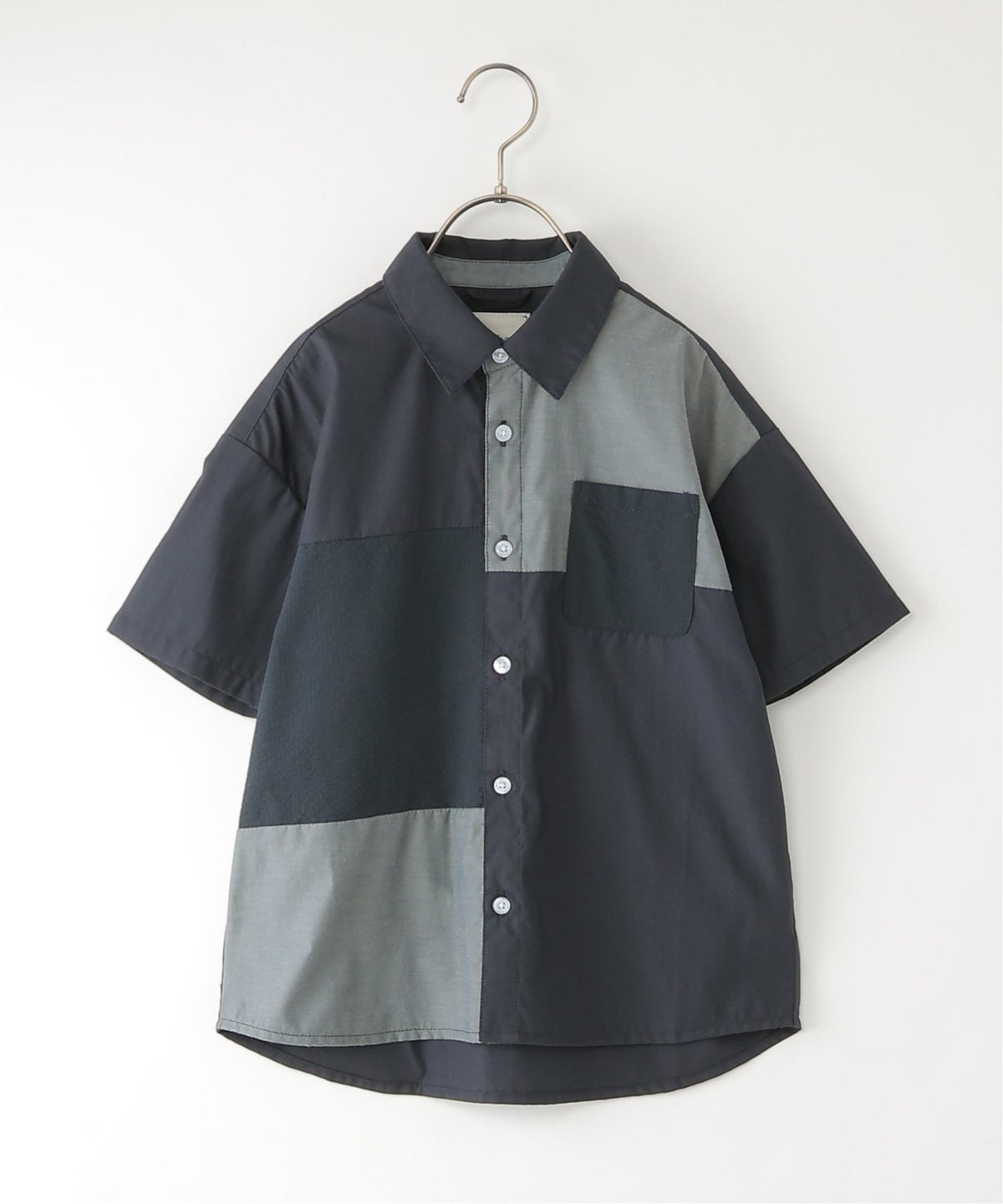 ネイビーブルー