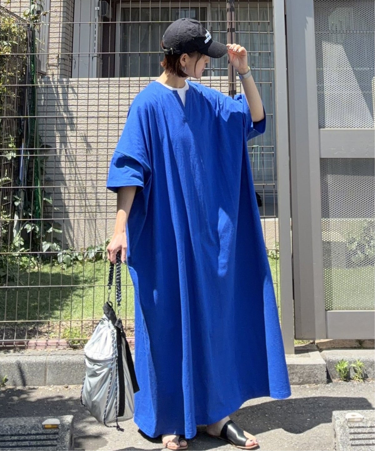 ブルー
