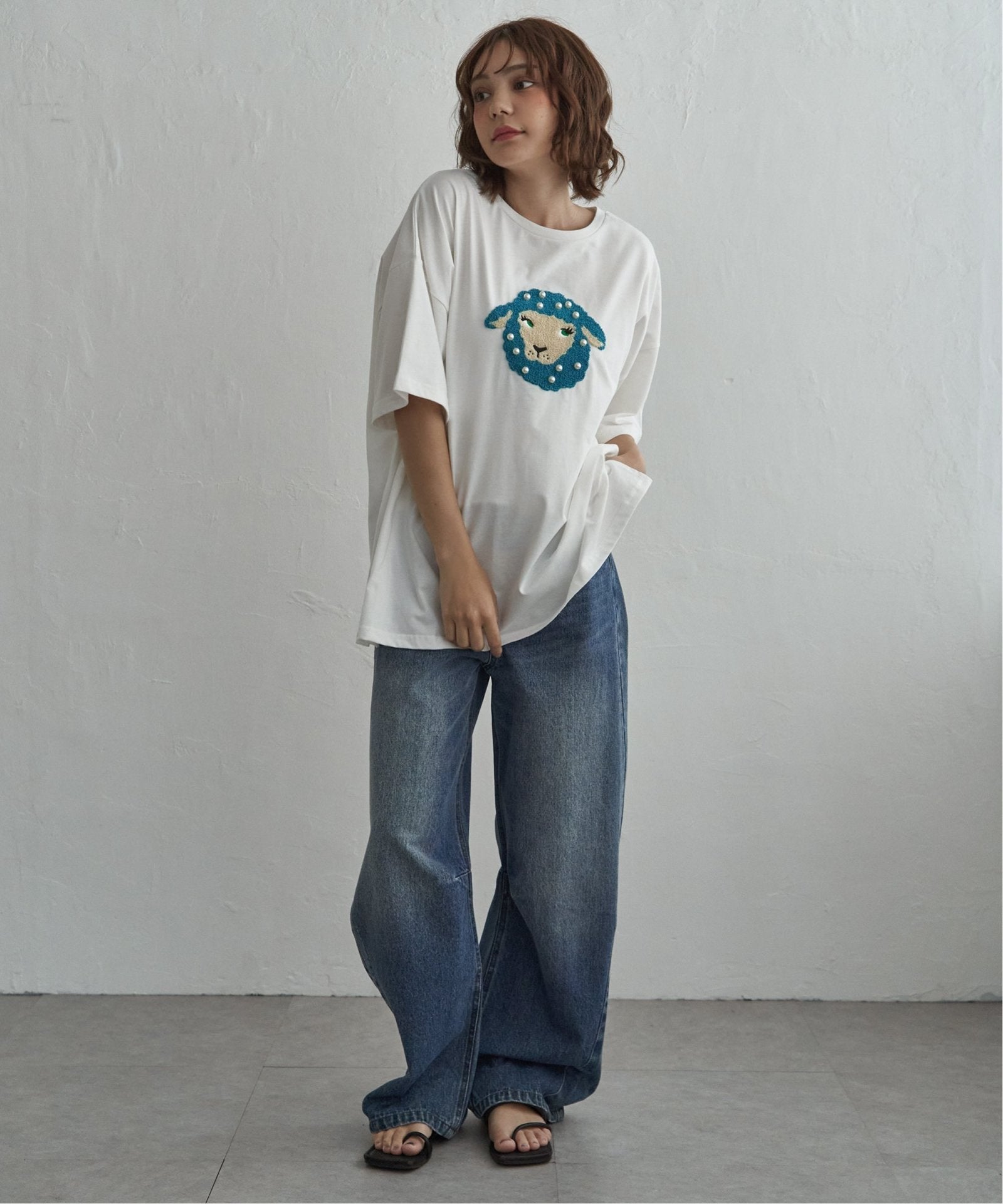 パール付き ヒツジ サガラ刺繍Tシャツ,notch.| TOKYO DESIGN CHANNEL
