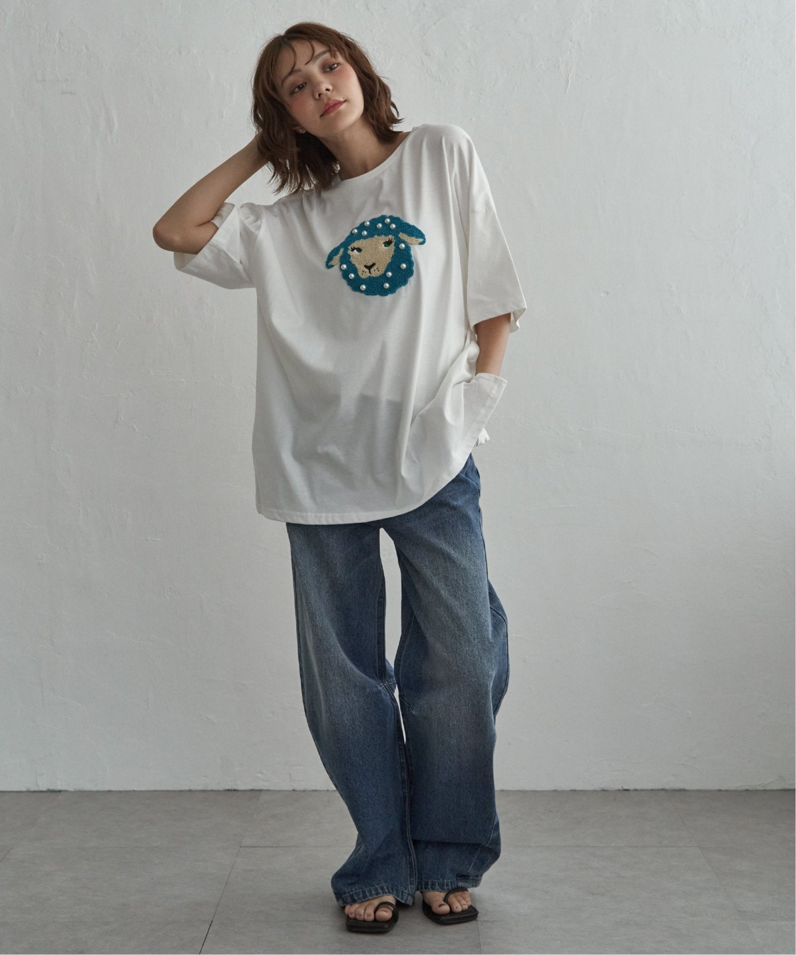 パール付き ヒツジ サガラ刺繍Tシャツ,notch.| TOKYO DESIGN CHANNEL