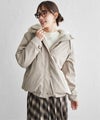ベージュ