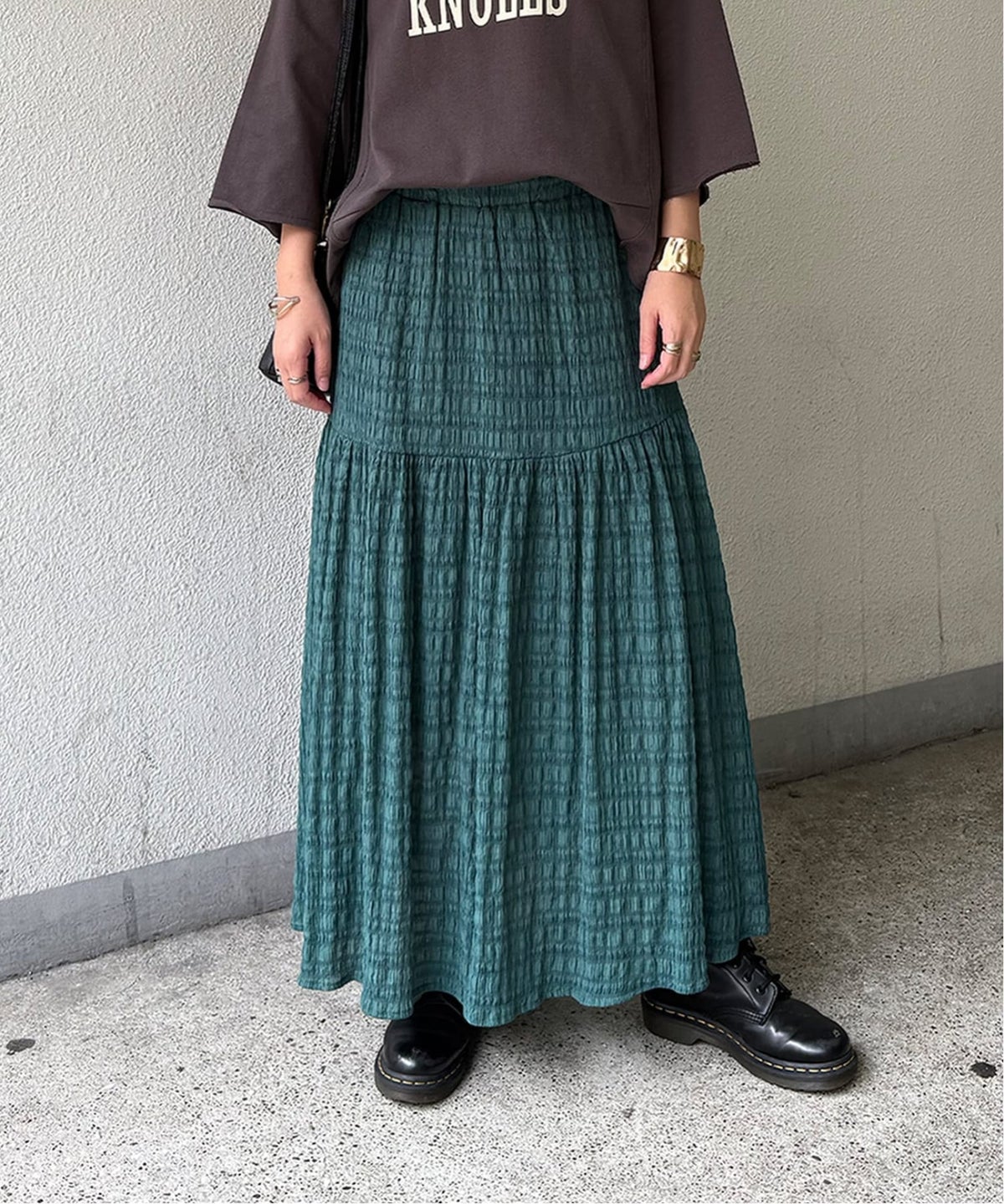 グリーン
