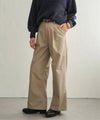 ベージュ