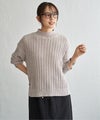 ベージュ