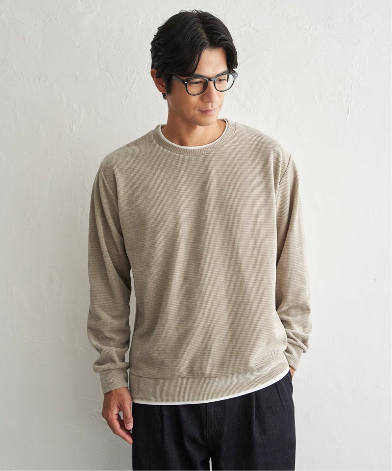 ベージュ