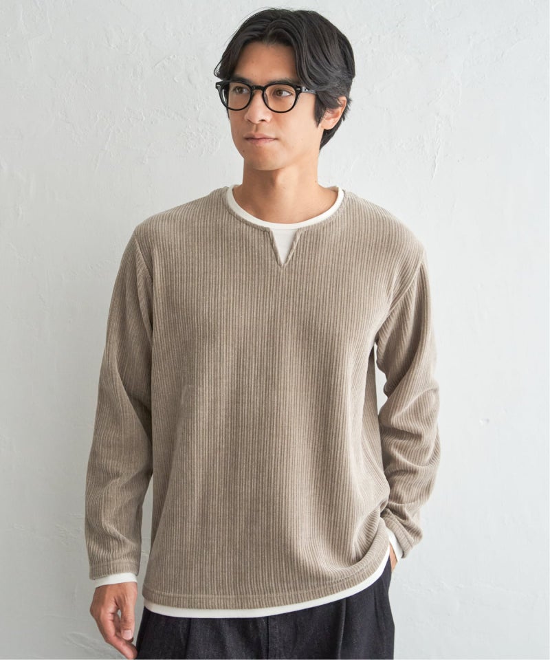 ベージュ