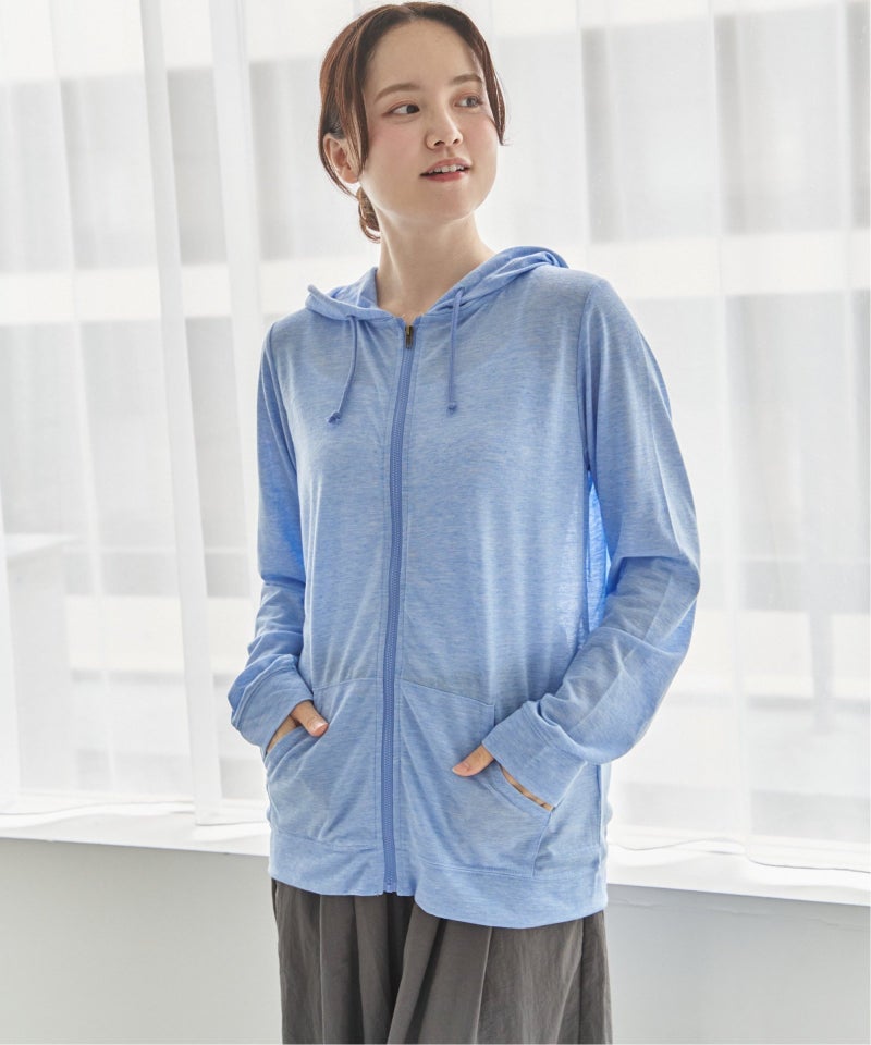 ブルー