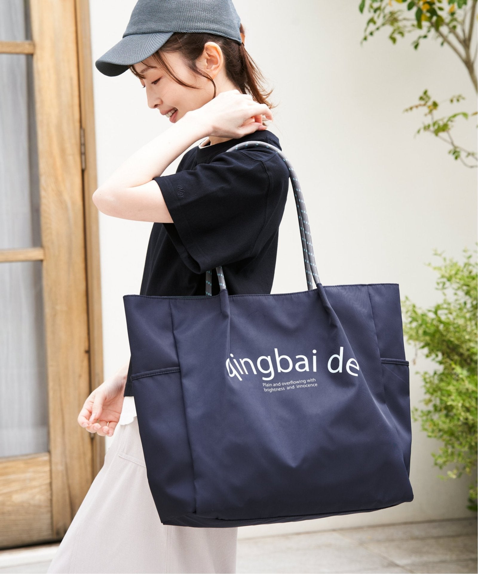撥水ロゴ入りビッグトートバッグ,ikka| TOKYO DESIGN CHANNEL