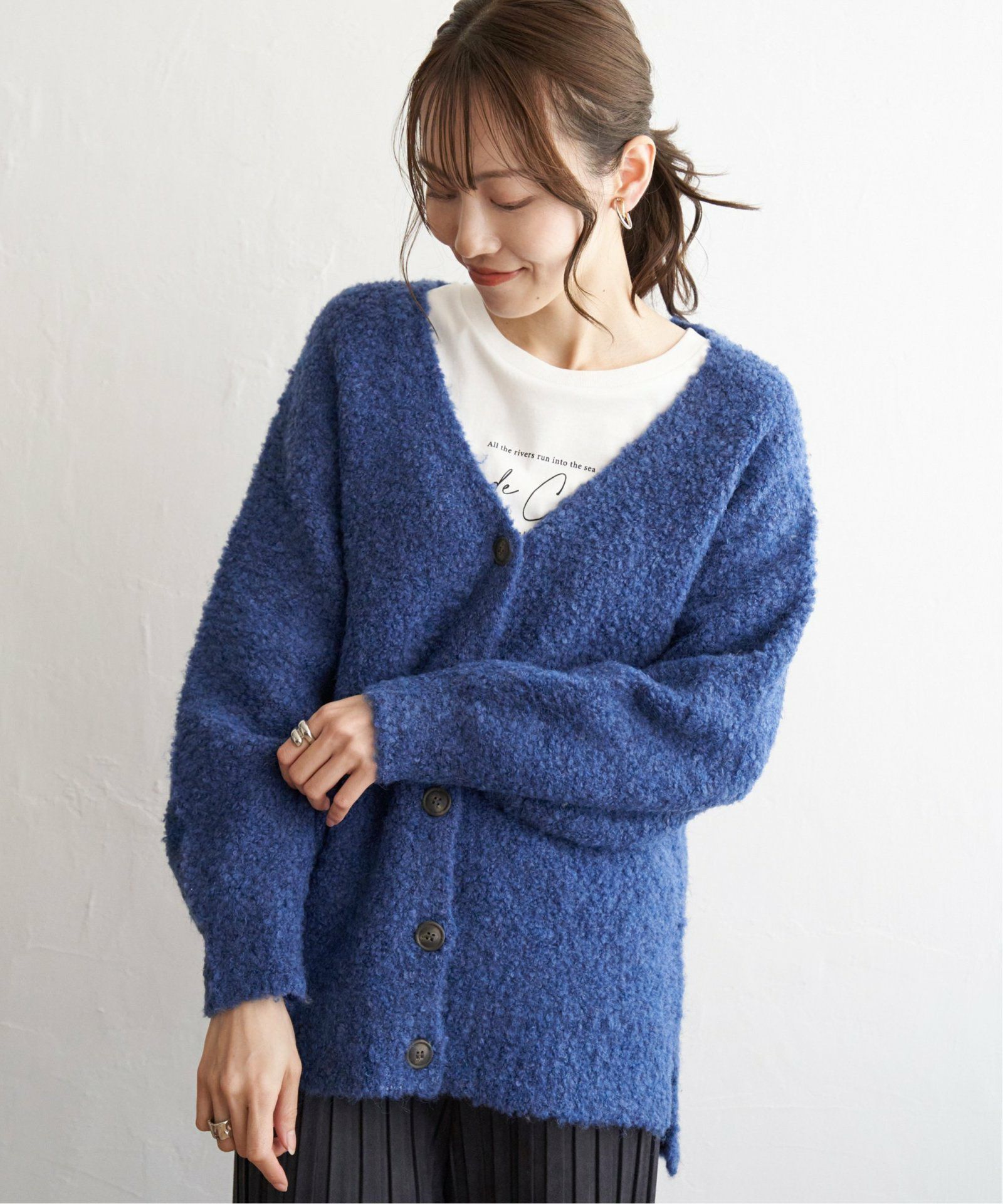 ブークレーVネックカーディガン,ikka| TOKYO DESIGN CHANNEL