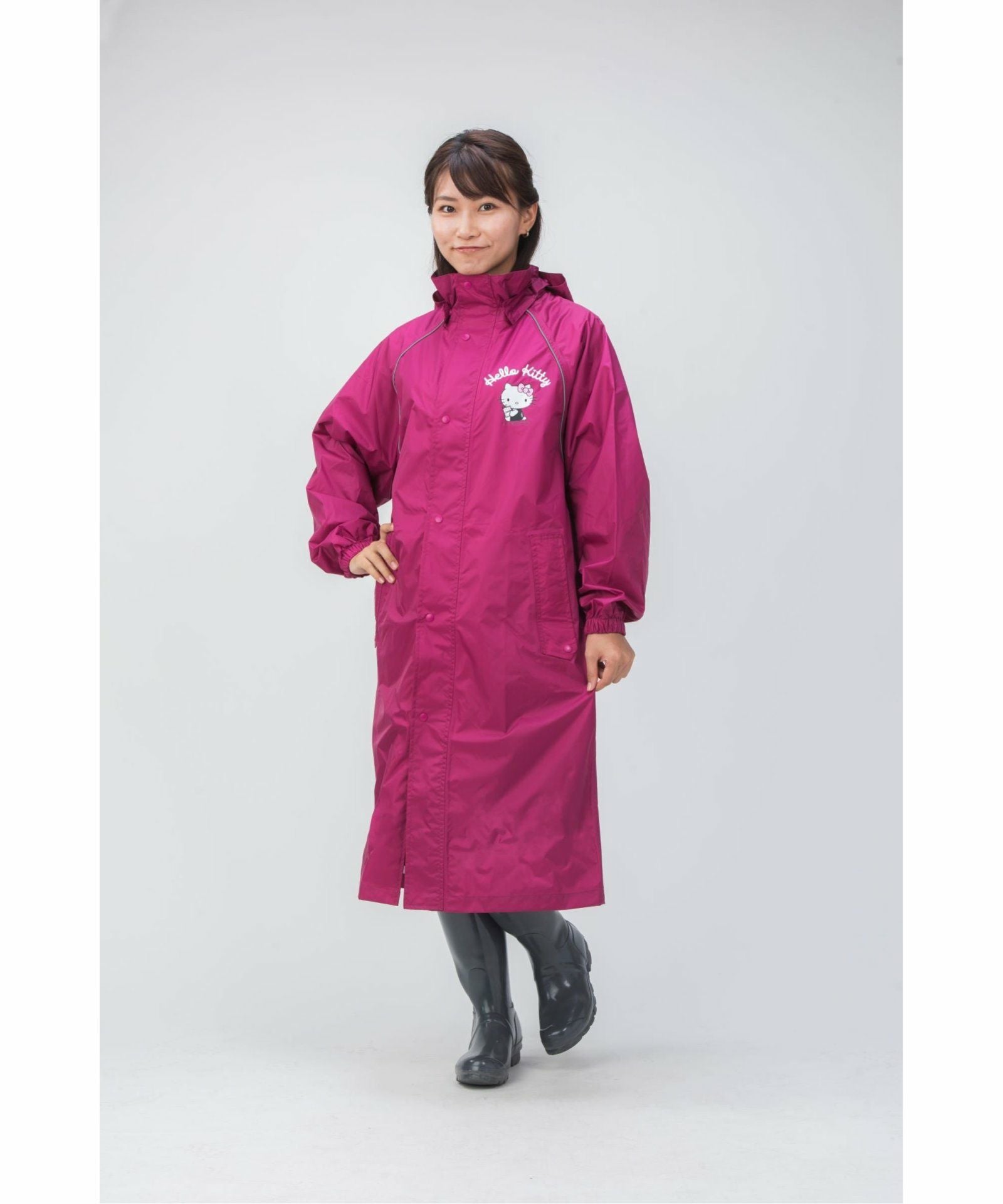 雨先案内人ハローキティレインコート
