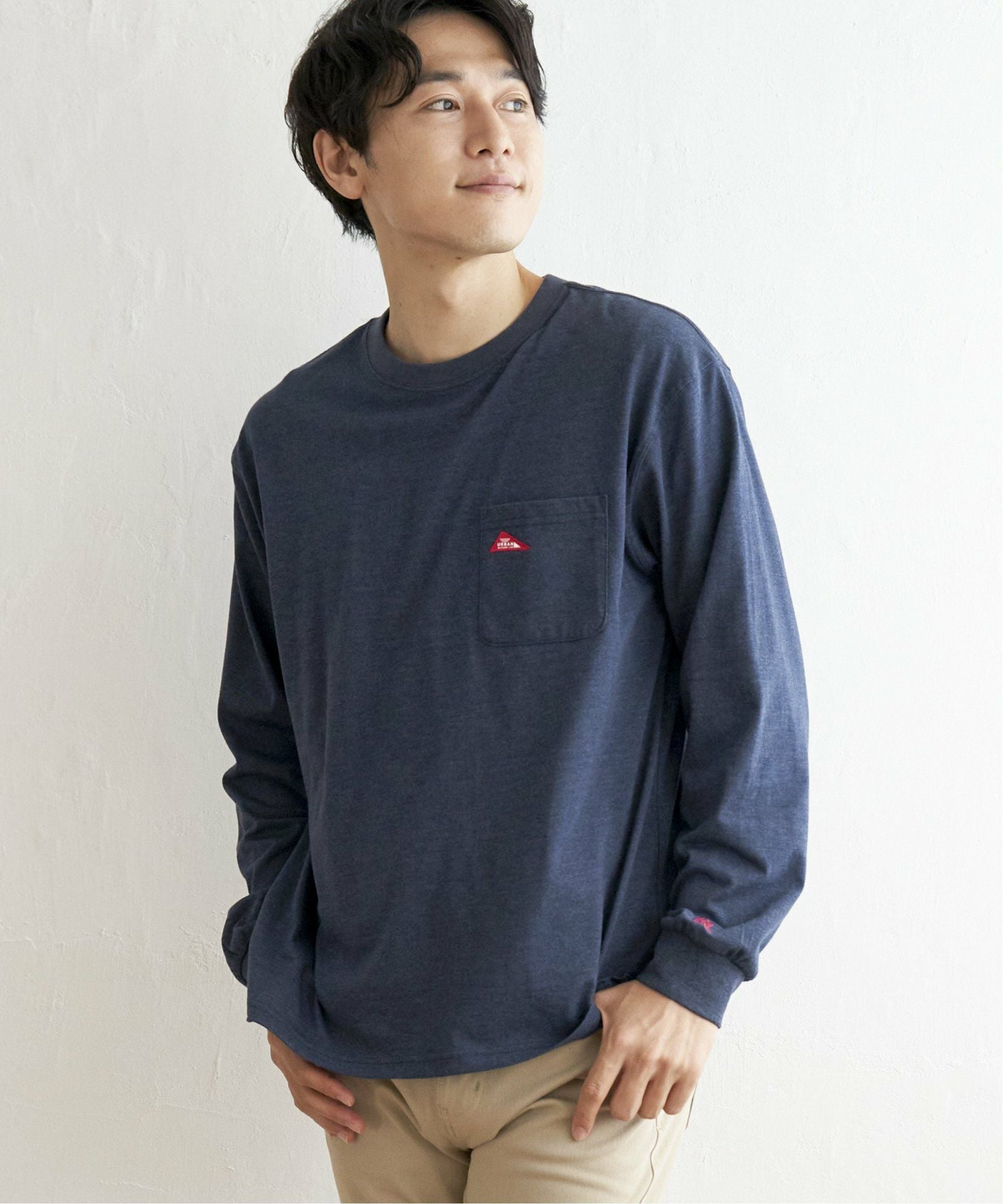 URBAN NATURE LIFE ロゴワッペンポケットロンT,ikka| TOKYO DESIGN CHANNEL