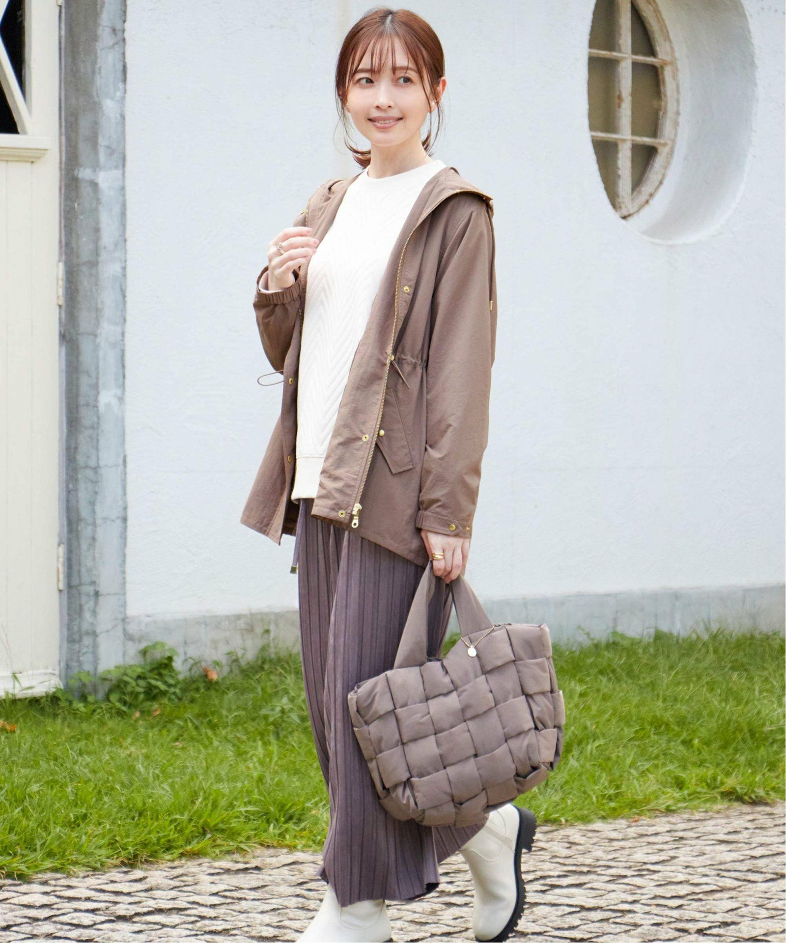 編み込みデザイン ベージュ トートバッグ 編み込みメッシュバッグ,ikka| TOKYO DESIGN CHANNEL