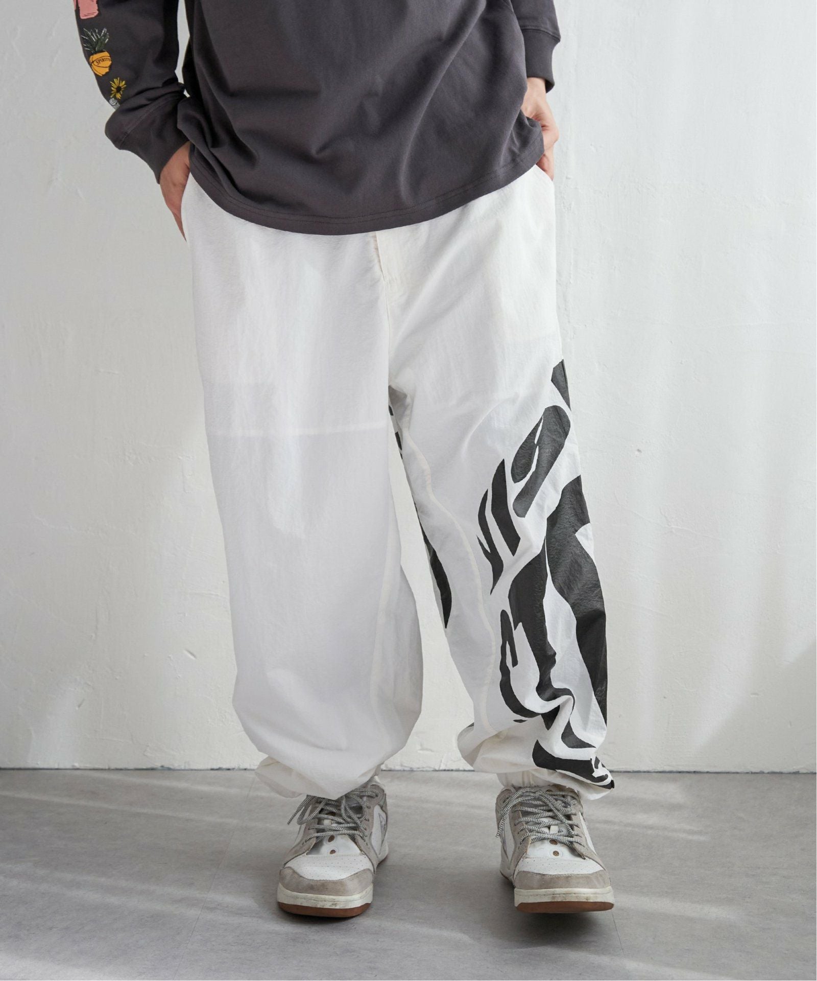 VISION STREET WEAR ヴィジョンストリートウェア サークルロゴナイロン